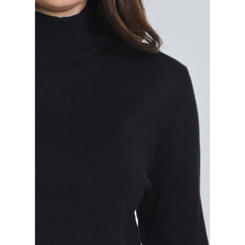 Women's High Neck Knit Top